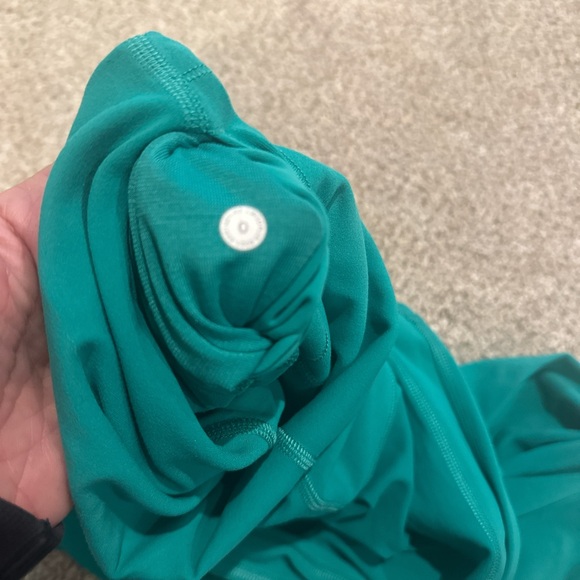 Teal lululemon leggings size 2 - Picture 3 of 4